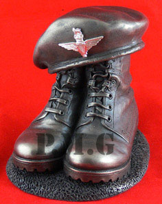 Parachute Regiment Boot & Beret