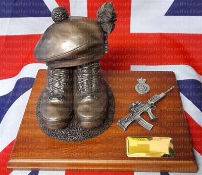 Army Cadet Force (ACF) (RRS) Presentation Boot & TOS Figure Mahogany Base